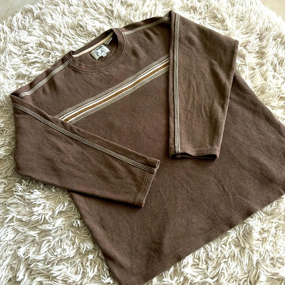 Men’s soft brown sweater with interesting detail